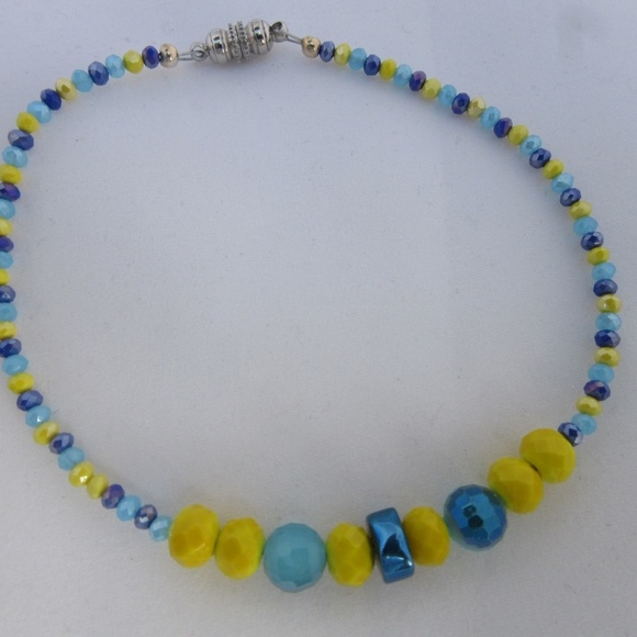 Hand Crafted Anklet 10" Blue/Yellow Beaded Anklet (Ankle Bracelet) - Picture 4 of 6